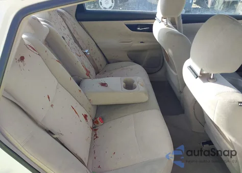 2013 Nissan Altima 2.5 S z USA, uszkodzony, nr VIN 1N4AL3AP5DC115292